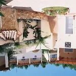 Alonissos And 4*