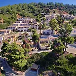 Alonissos And 4* Isomata