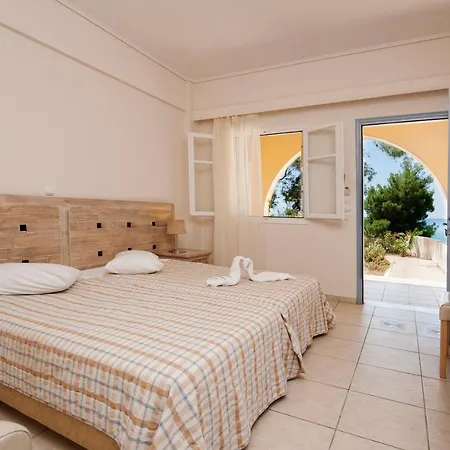 Θέρετρο Alonissos And