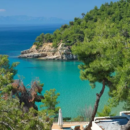 Alonissos And Semesteranläggning (resort) 4*