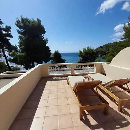 Alonissos And 4* Alónnisos