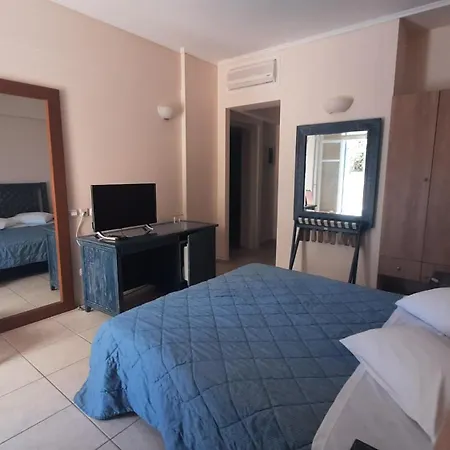 Semesteranläggning (resort) Alonissos And 4*