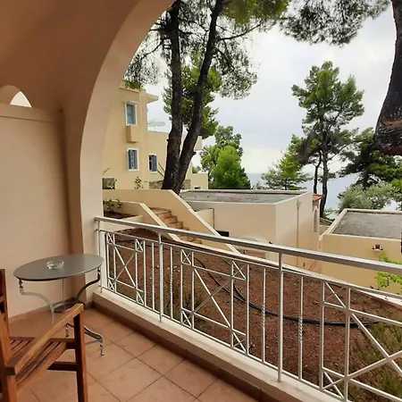Alonissos And 4* Alónnisos