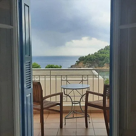 Alonissos And 4*