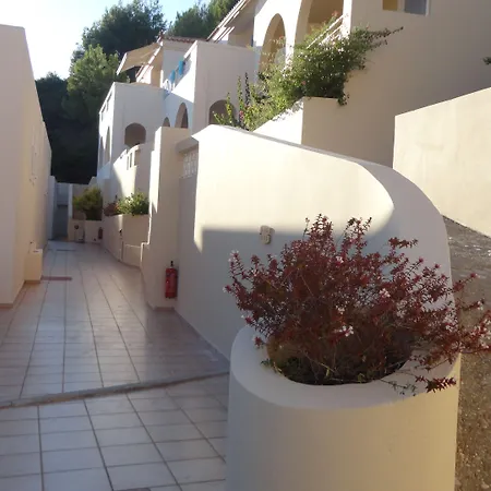 Alonissos And Semesteranläggning (resort) 4*
