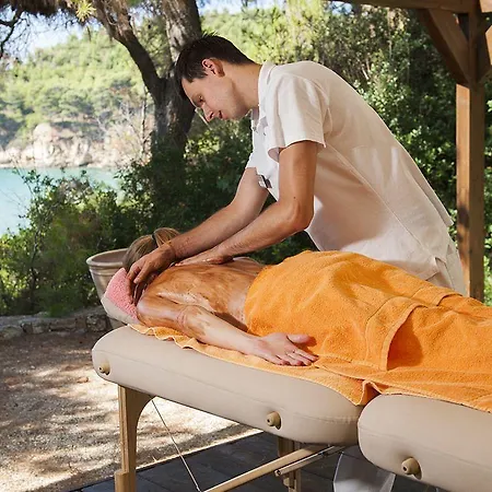 Θέρετρο Alonissos And Ισώματα