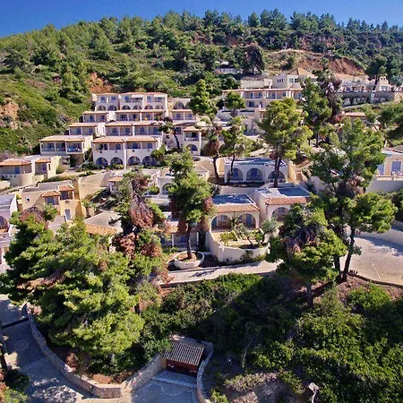Alonissos And 4* Isomata