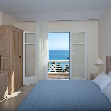 Alonissos And Semesteranläggning (resort)