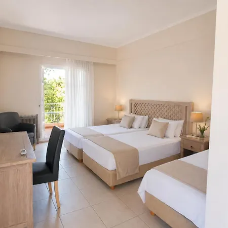 Alonissos And 4*