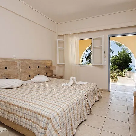 Alonissos And 4*
