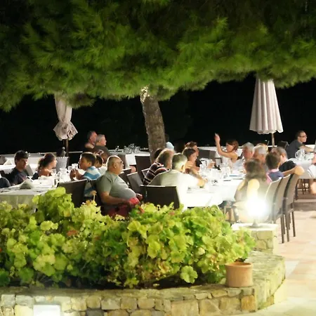 Alonissos And 4* Isomata