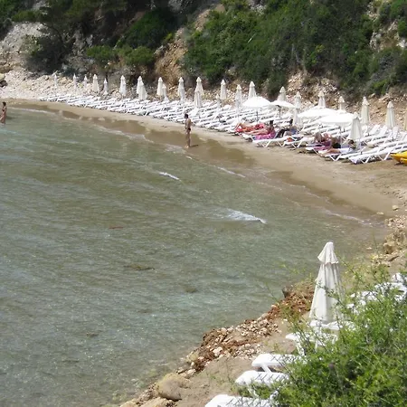 Alonissos And Semesteranläggning (resort)