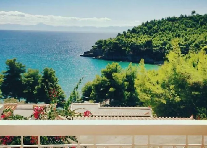 Alonissos And Θέρετρο 4*